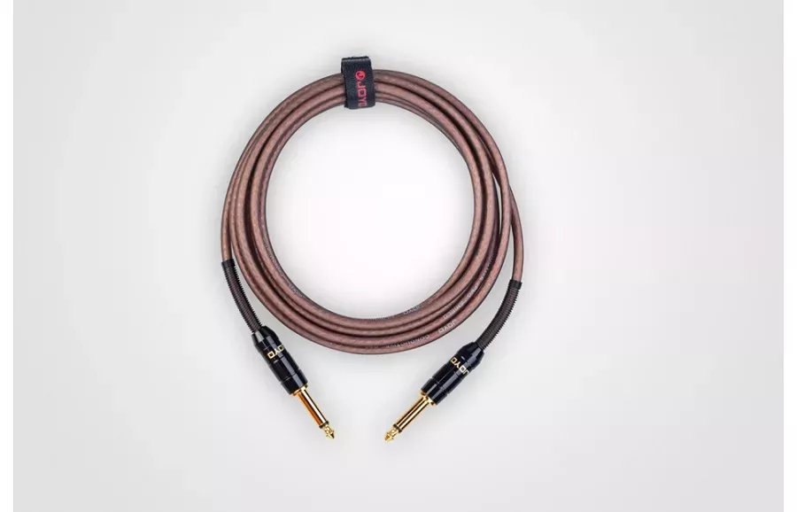 JOYO CM-18 инструментальный кабель 3 м JOYO CM-18 инструментальный кабель 3 м